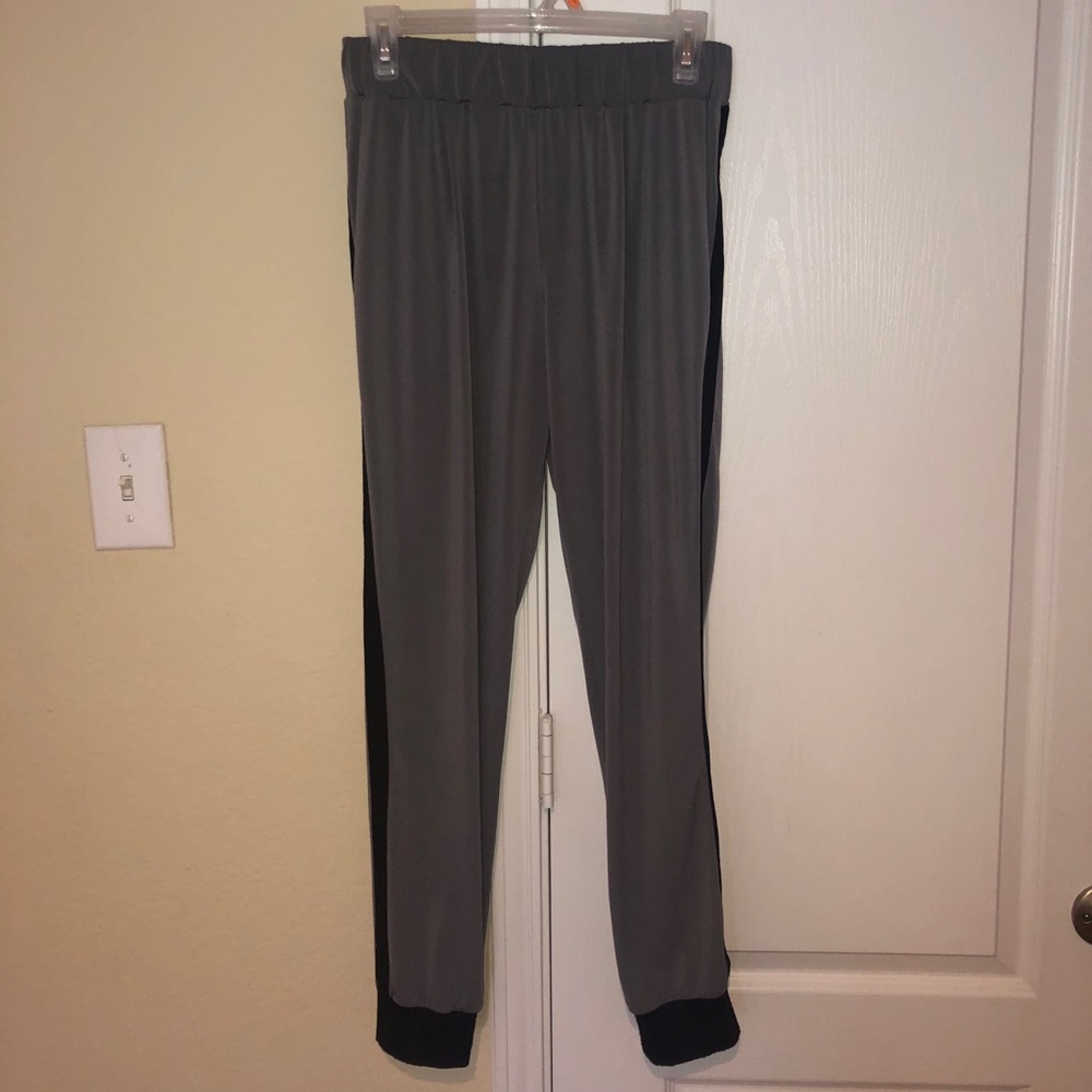Wayf size small joggers in grey with black side